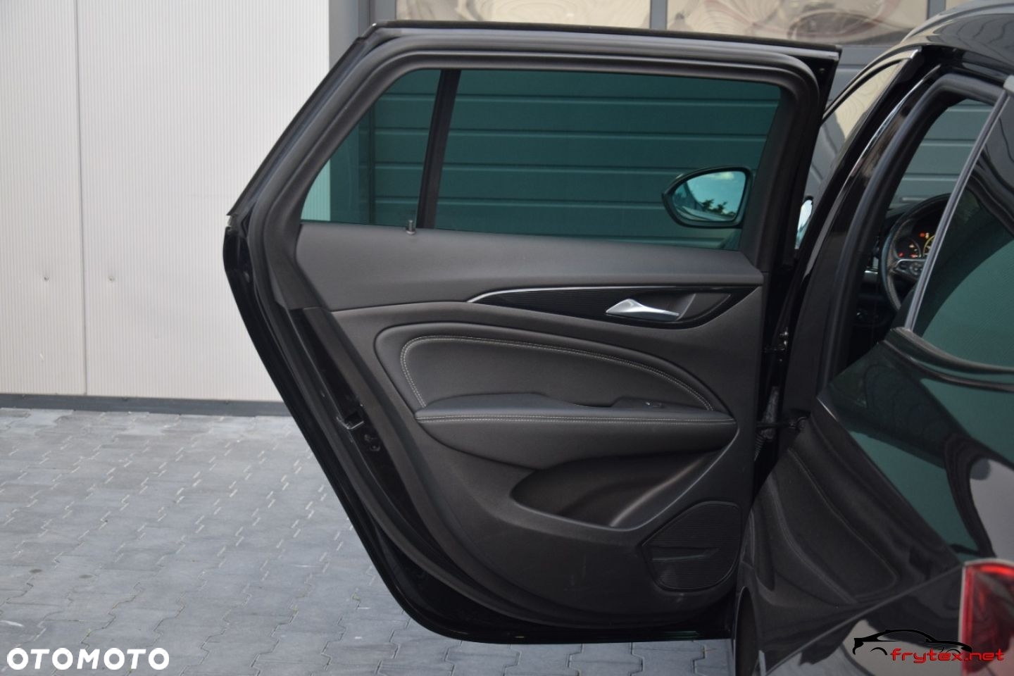 Opel Insignia - 18