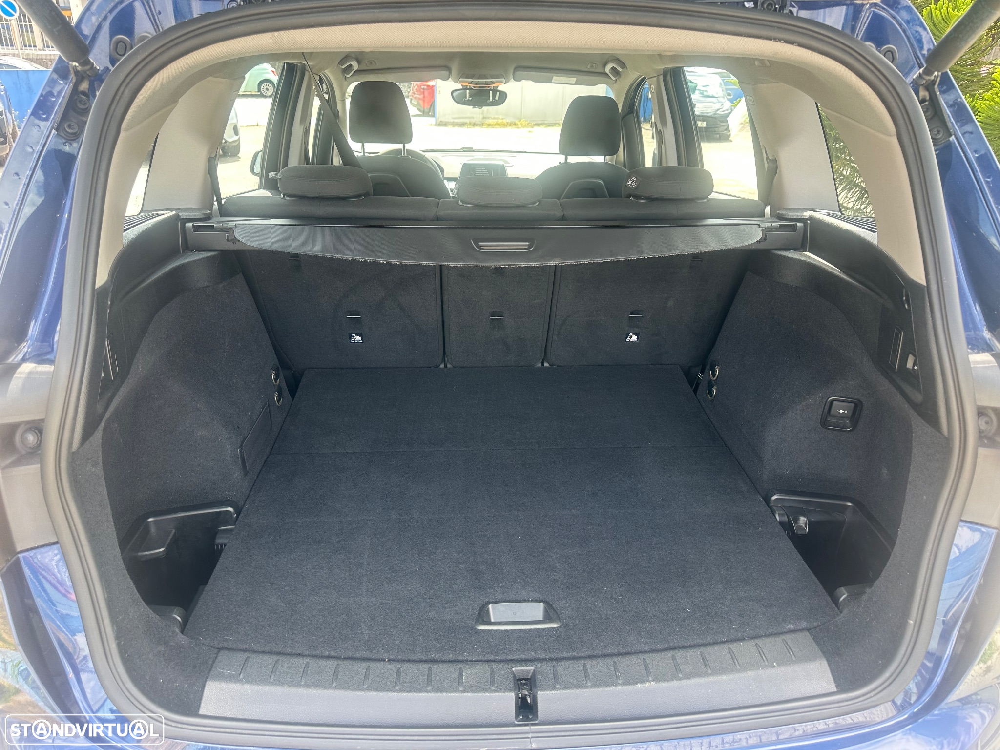 BMW 216 Gran Tourer d - 10