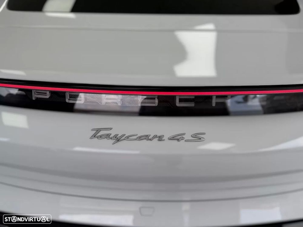 Porsche Taycan 4S - 20