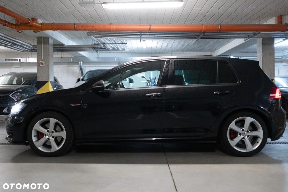 Volkswagen Golf GTI BlueMotion Technology - 12