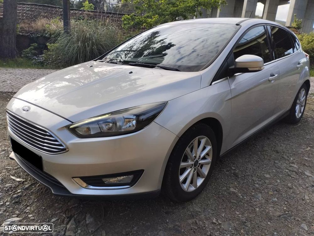 Ford Focus 1.0 EcoBoost Titanium - 1