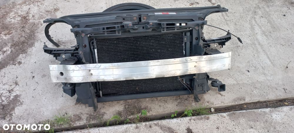 audi a3 8p sportback benzyna pas przedni przód europa org poznan - 1