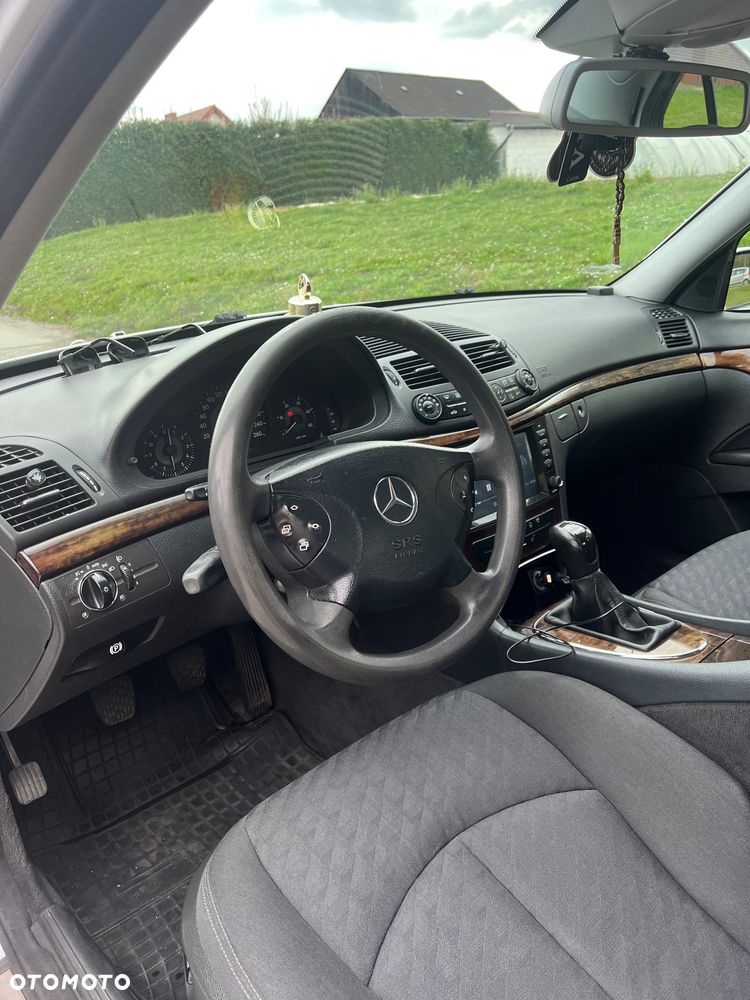 Mercedes-Benz Klasa E 220 CDI Classic - 7
