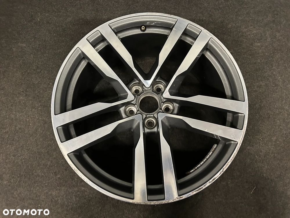 Alufelga Audi TT 8S 19 cali 5x112 1szt. 8S0601025F - 1