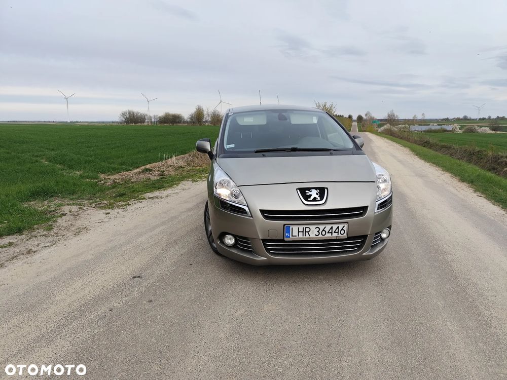Peugeot 5008 - 5