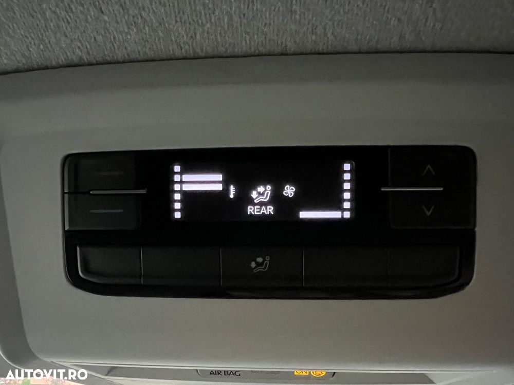 Volkswagen Transporter T6 DSG Lang - 23