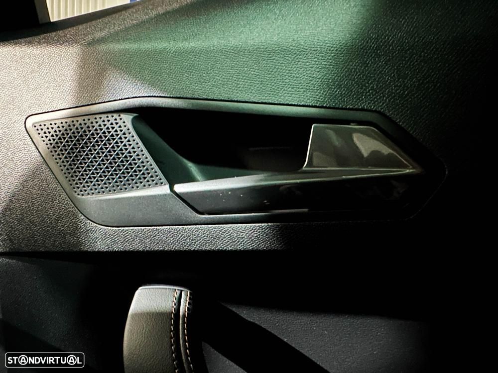 Cupra Formentor 1.4 e-Hybrid DSG VZ - 25