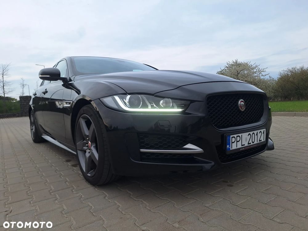 Jaguar XE 20d R-Sport - 10