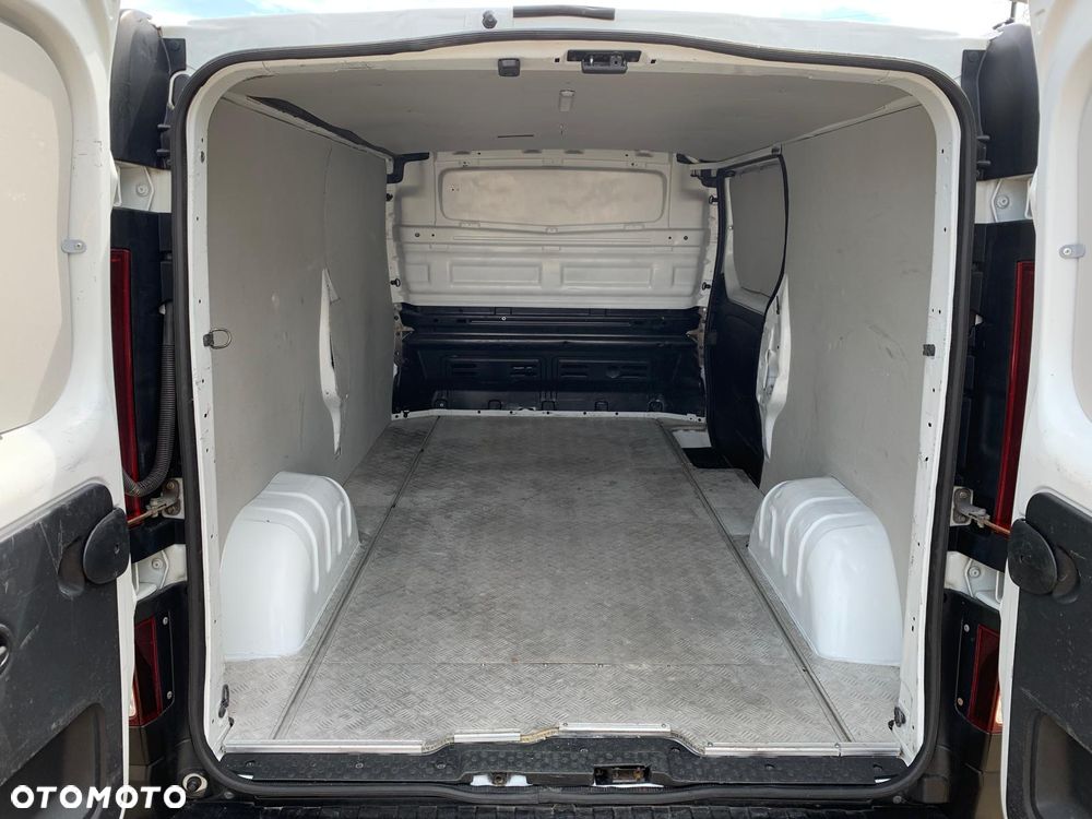 Renault Trafic - 15