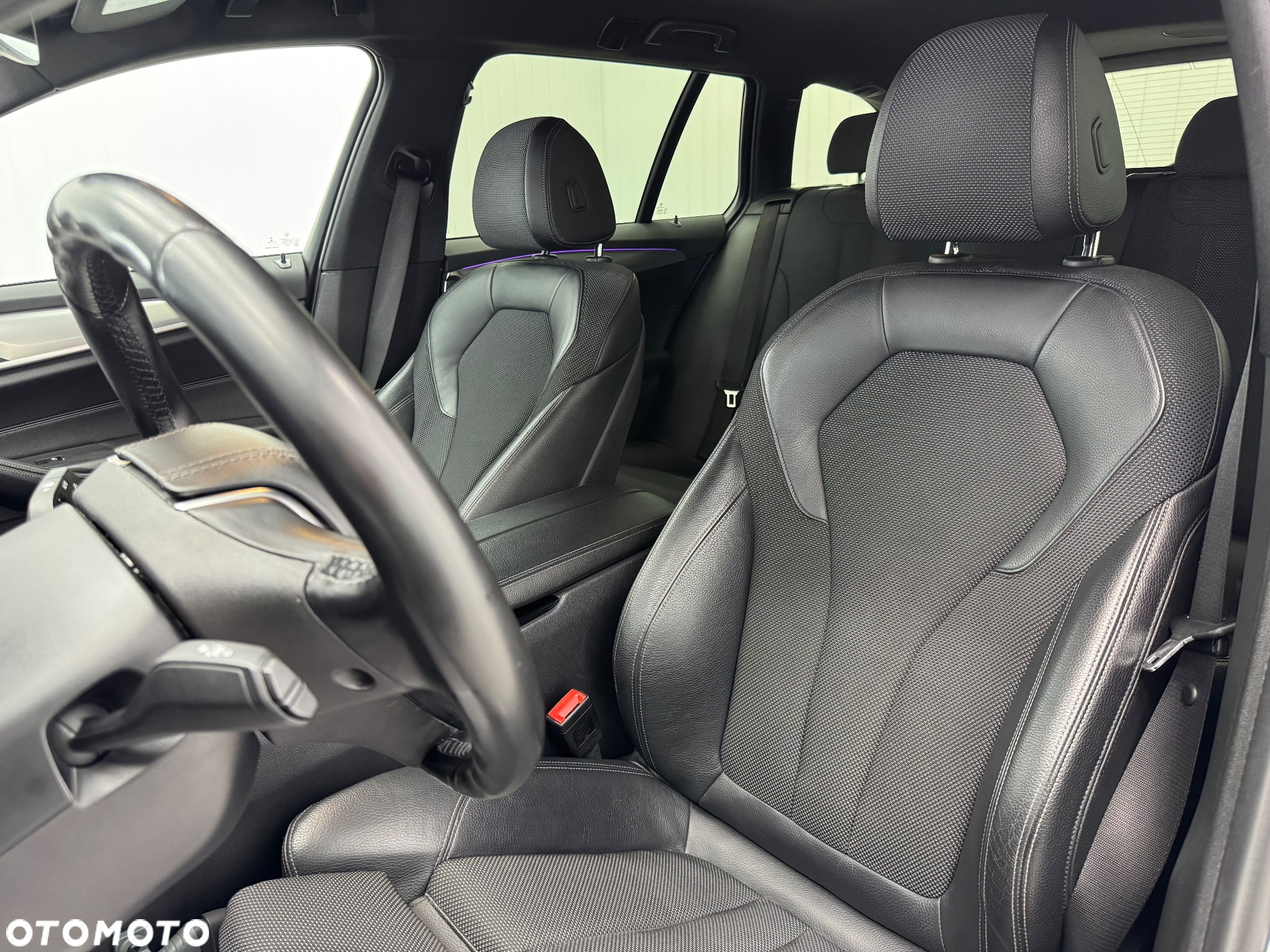 BMW Seria 5 520d Touring Sport Line - 7