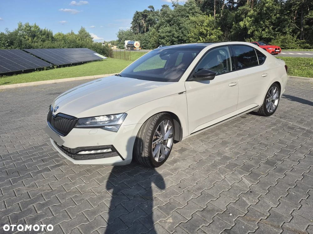 Skoda Superb 2.0 TDI SCR 4x4 Sportline DSG - 10