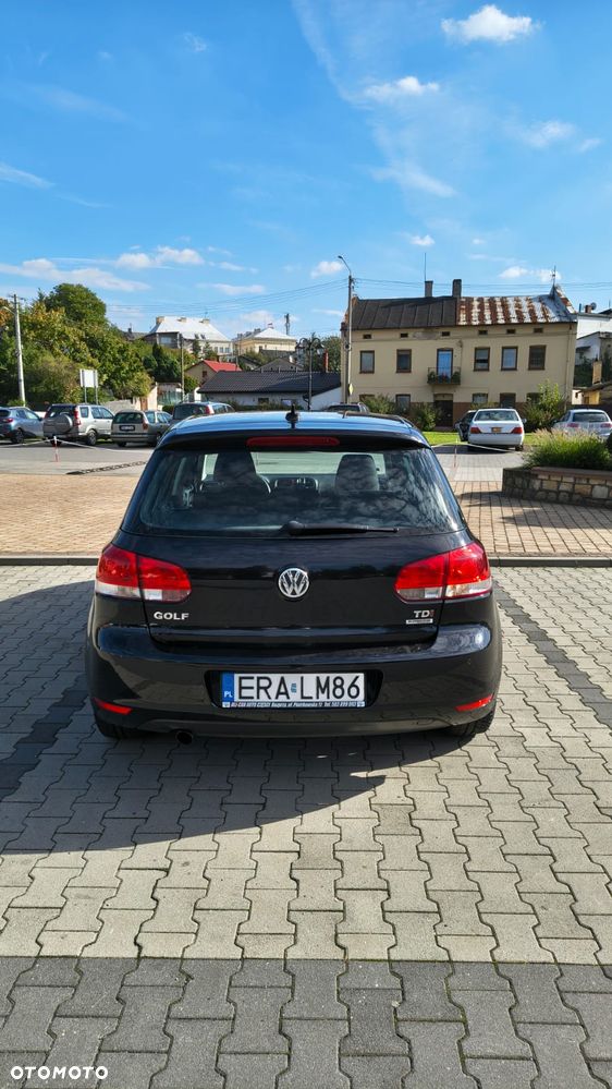 Volkswagen Golf 2010 photo 2