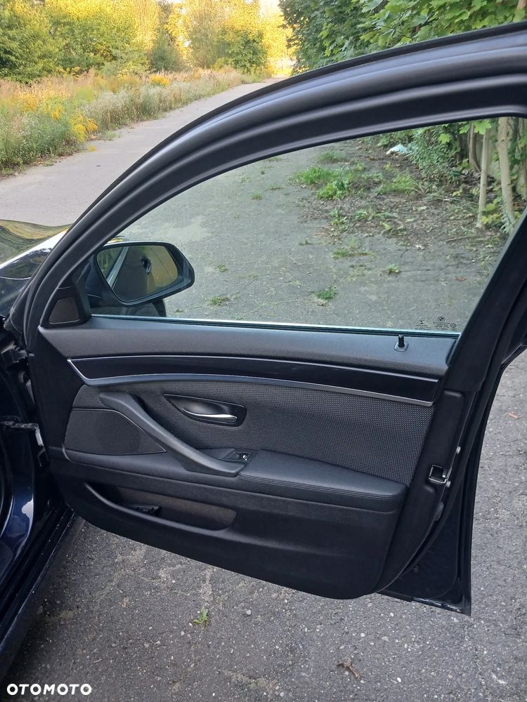 BMW Seria 5 520d - 15