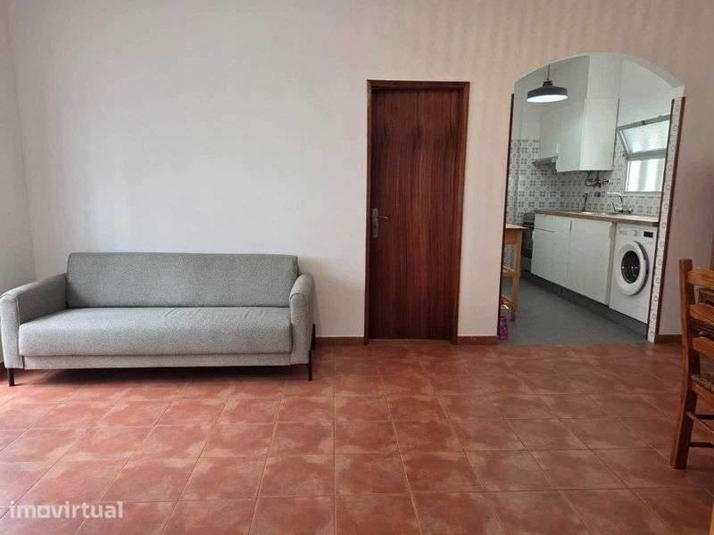 Arrenda-se apartamento T2 no - Grande imagem: 2/12