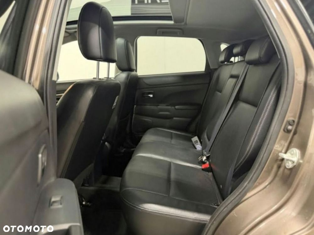 Mitsubishi ASX - 11