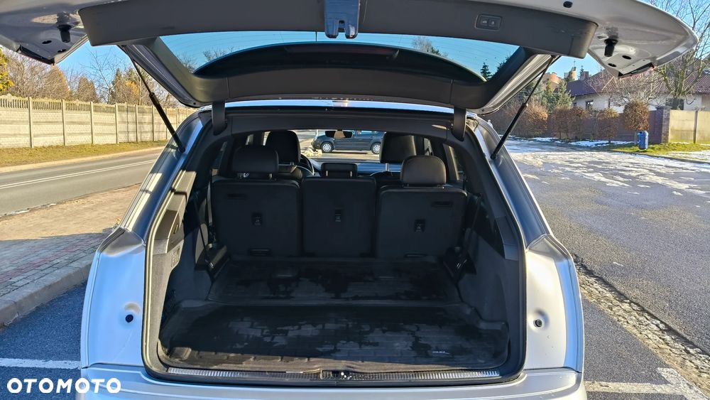 Audi Q7 - 8