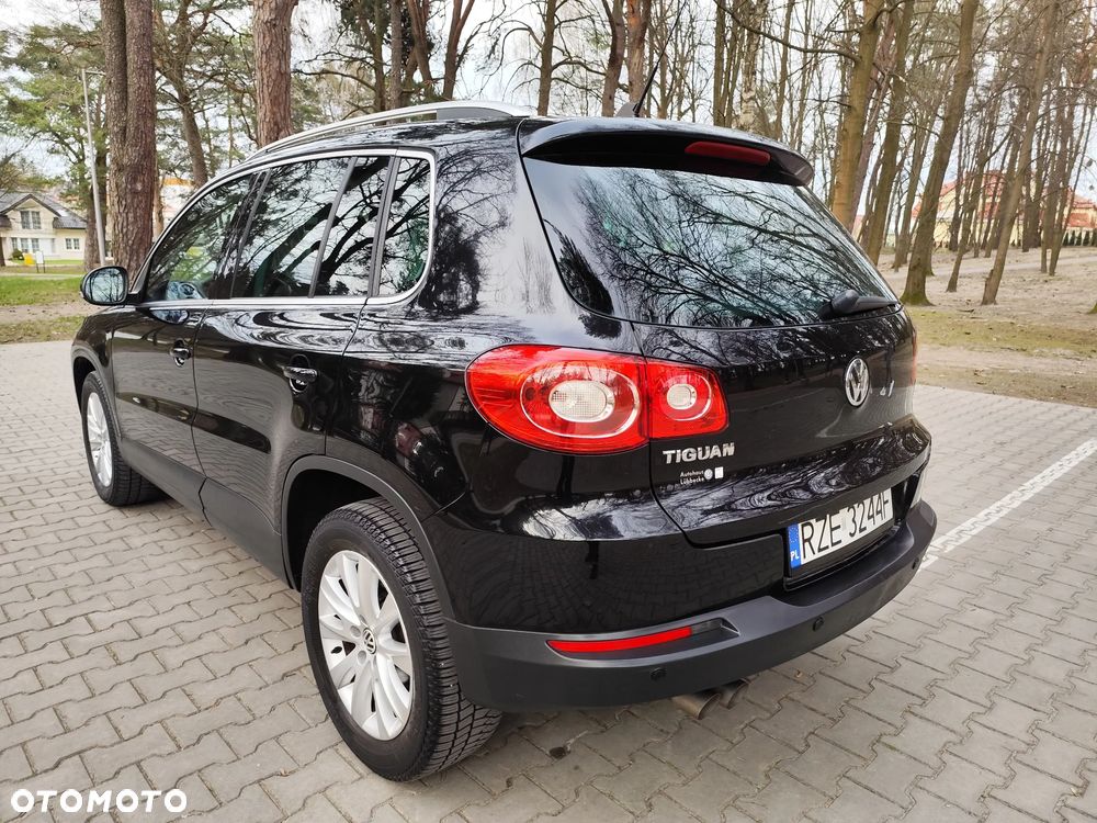 Volkswagen Tiguan - 21