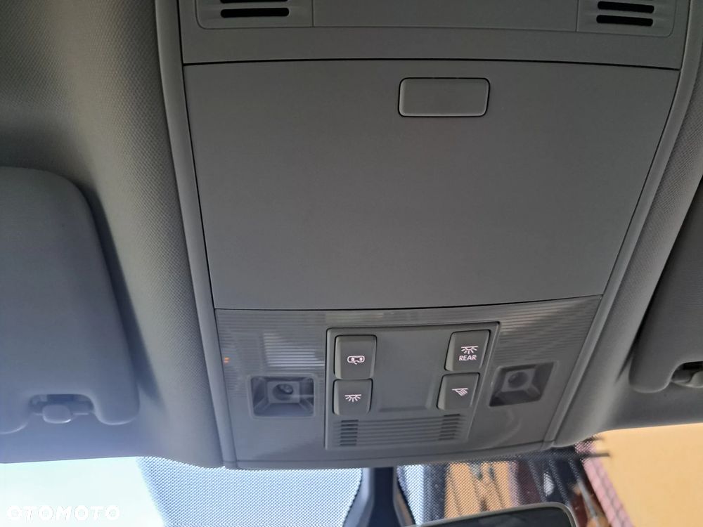 Volkswagen Passat Variant 2.0 TDI SCR Comfortline - 29