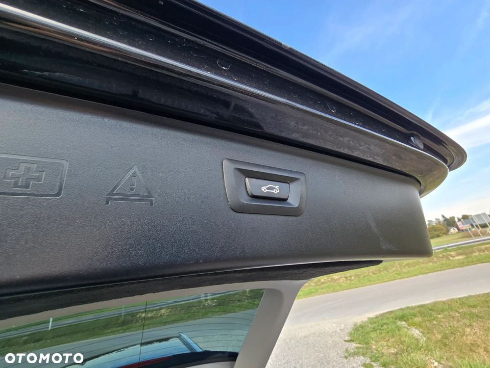 BMW Seria 5 518d - 31