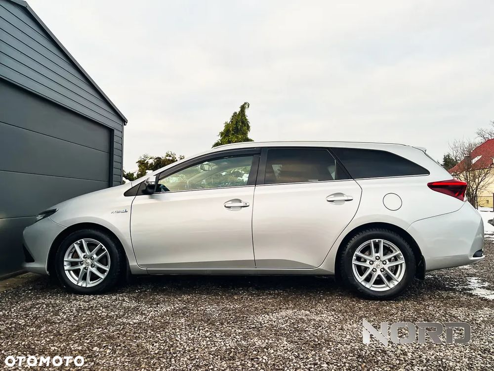 Toyota Auris 1.8 HSD Prestige - 7