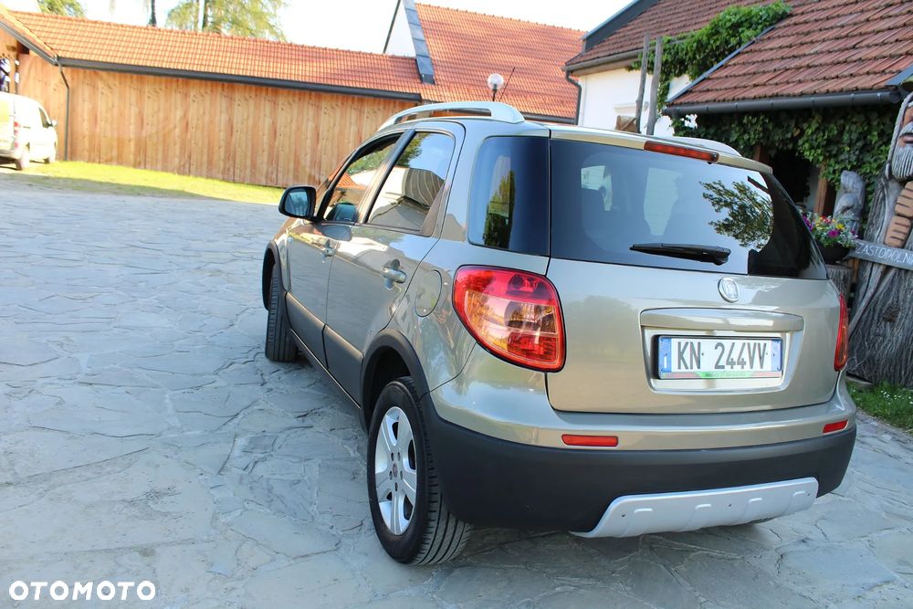 Fiat Sedici 1.6 16V 4x4 Luxury - 9