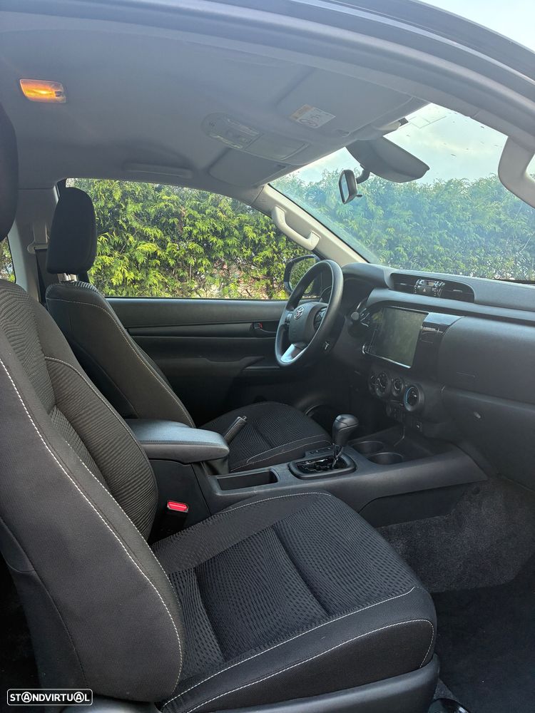 Toyota Hilux 2.4 D-4D 4WD CD CH Aut. - 15
