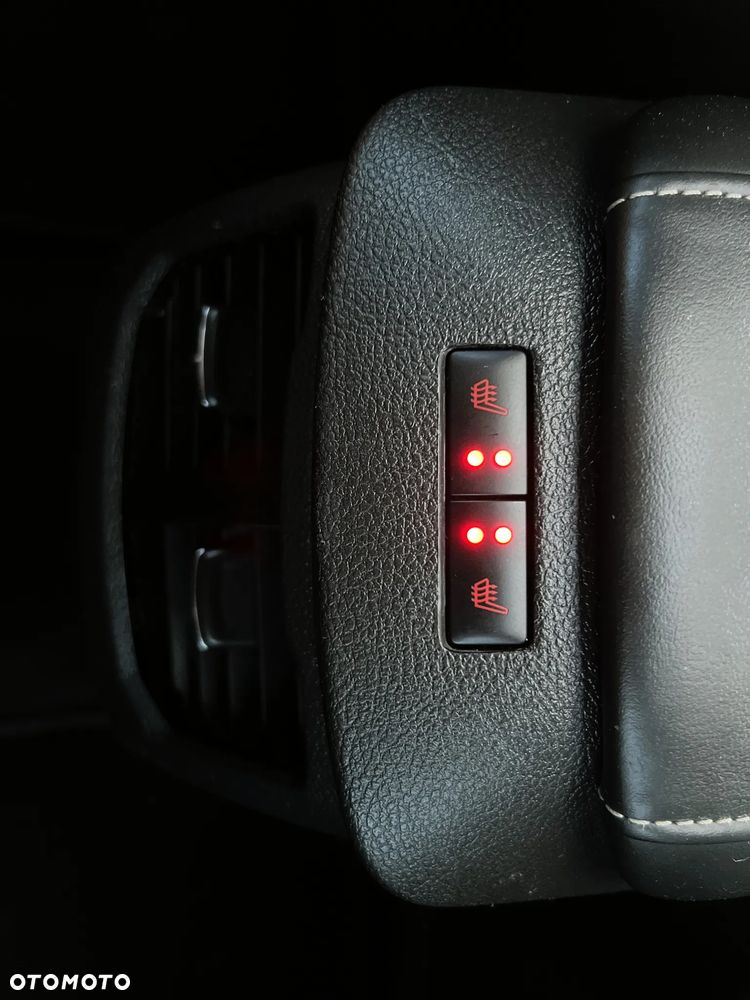 Ford Mondeo - 33