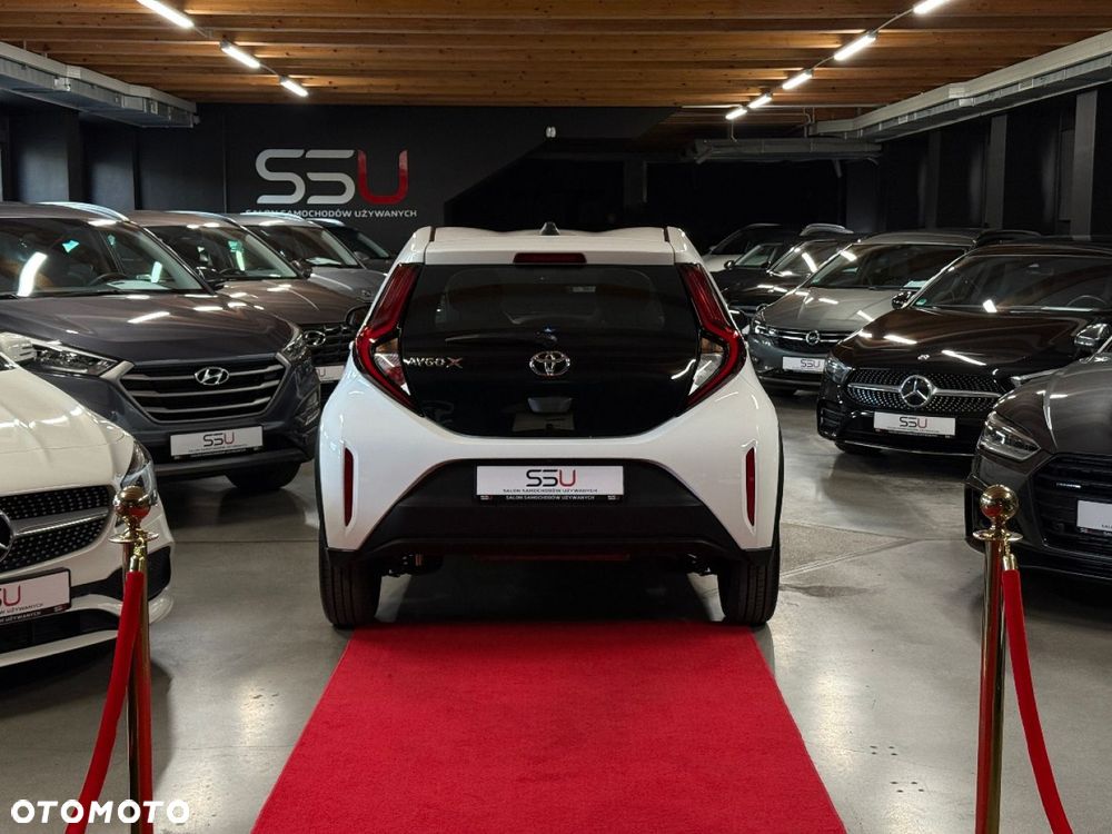 Toyota Aygo X 1.0 VVT-i X-play - 7