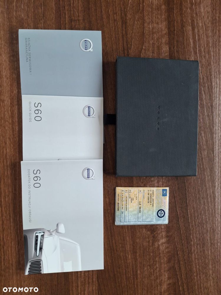 Volvo S60 T4 R-Design - 16