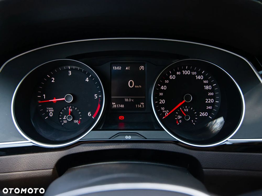 Volkswagen Passat 2.0 TDI BMT Comfortline - 27