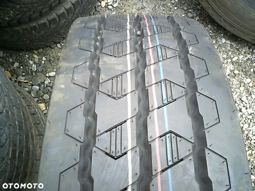 SEMPERIT Runner T3 235/75R17,5 2024 NOWA - 1