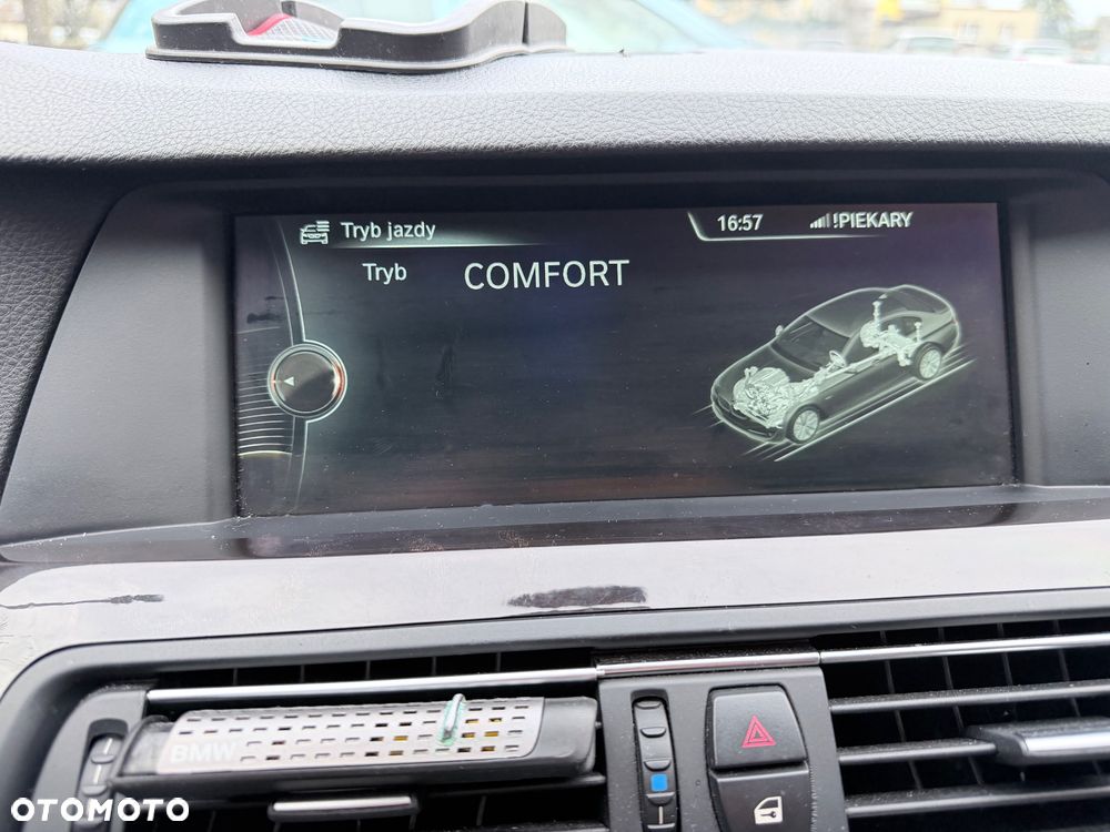 BMW Seria 5 520d Luxury Line - 11