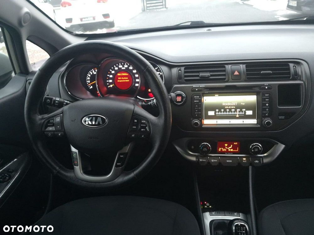 Kia Rio - 10