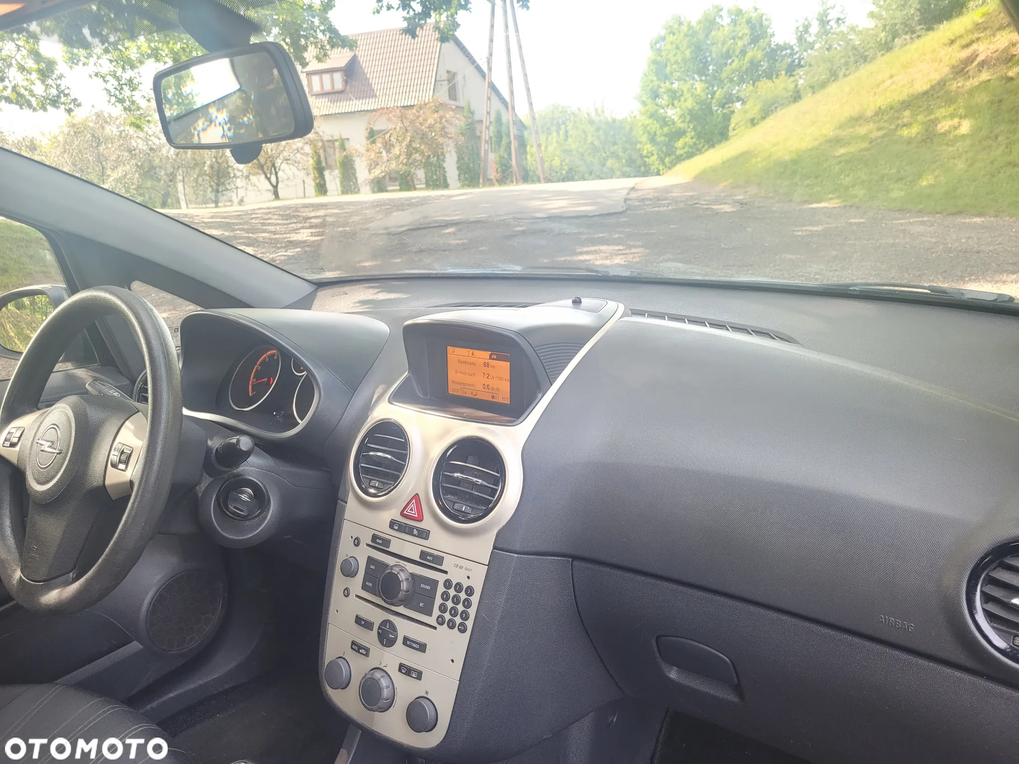 Opel Corsa 1.2 16V Cosmo - 3