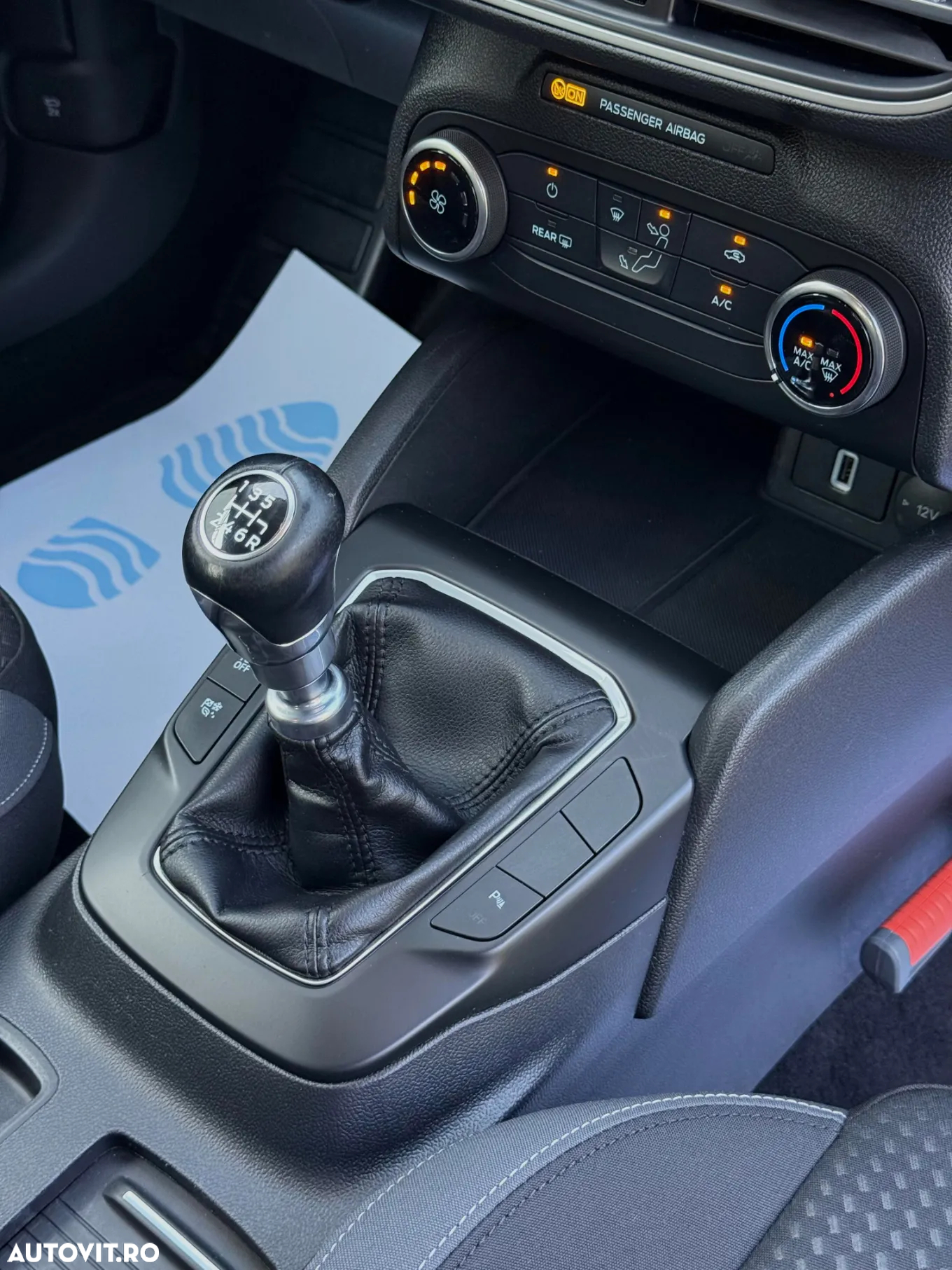 Ford Focus 1.0 EcoBoost Trend Edition - 13