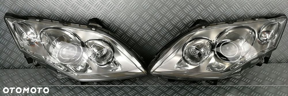 lampa reflektor prawy prawa lewy lewa przód przednia RENAULT LAGUNA III 3 - 2