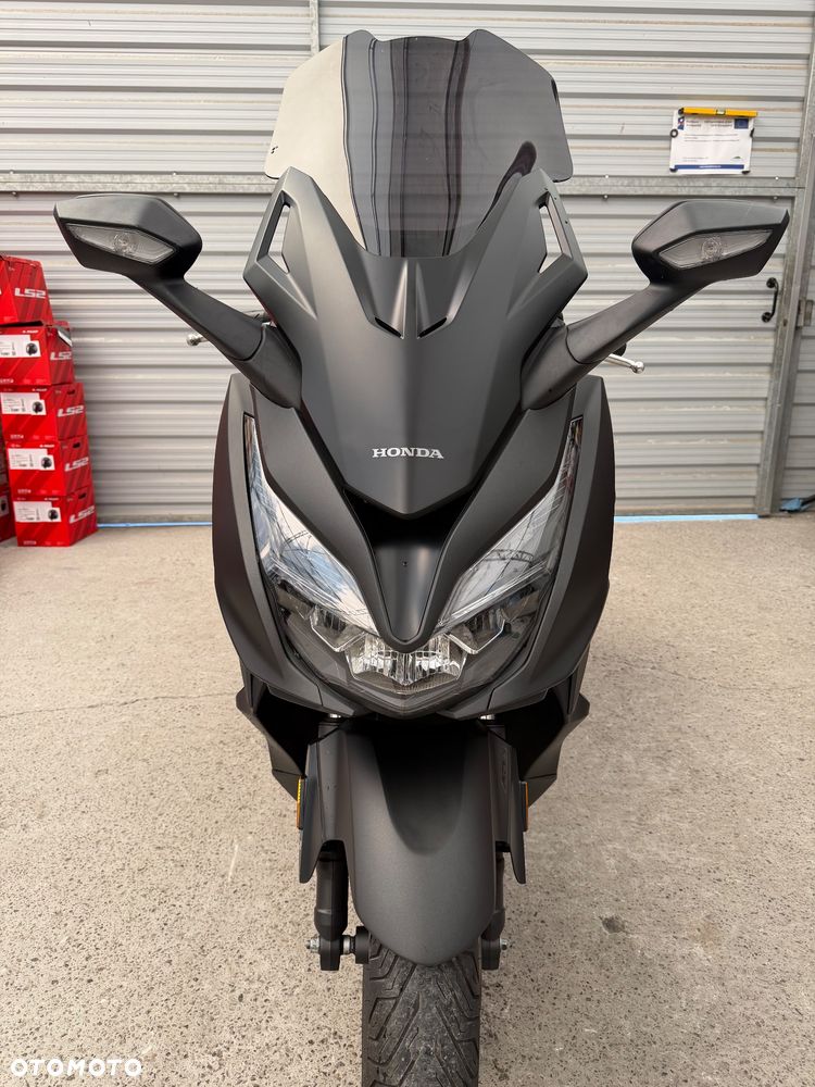 Honda NSS - 11