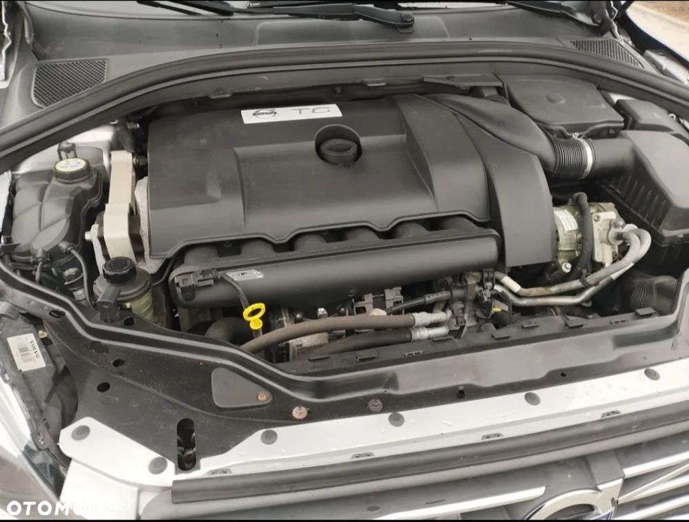 Volvo XC 60 T6 AWD RDesign - 6