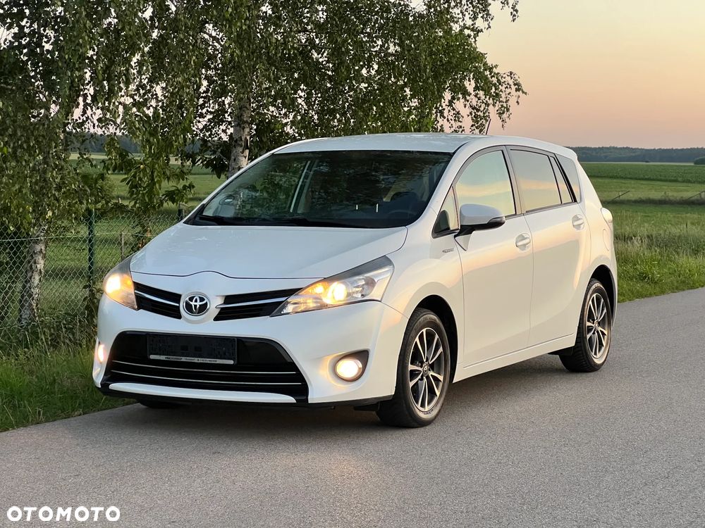 Toyota Verso 2.0 D-4D Premium - 1