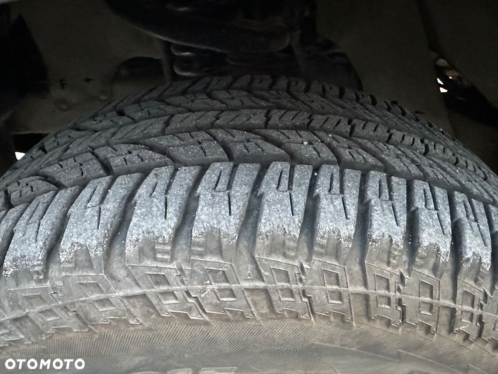 Toyota Hilux 3.0 D-4D SR5 - 17