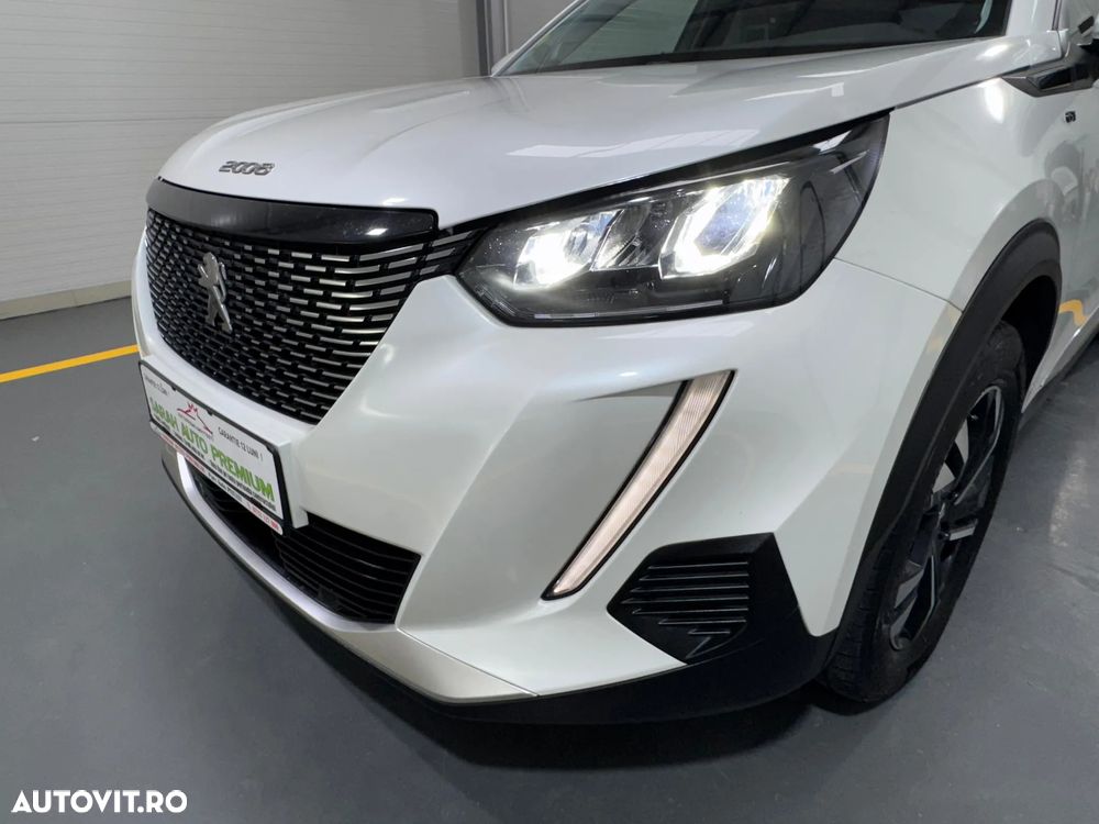 Peugeot 2008 1.5 BlueHDI EAT8 STT GT - 26