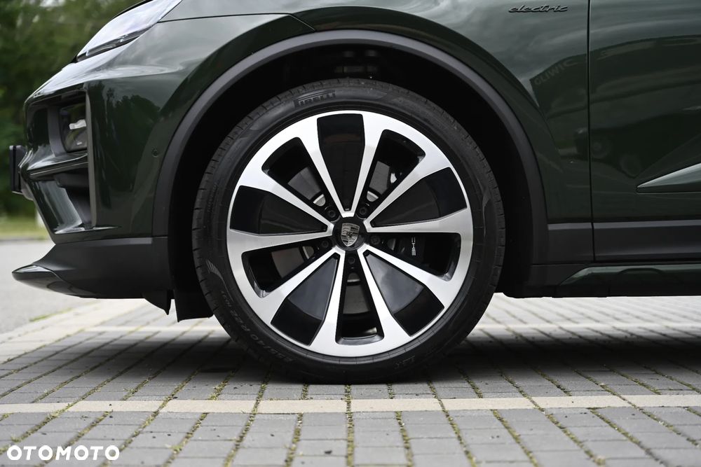 Porsche Macan Turbo 100kWh - 15