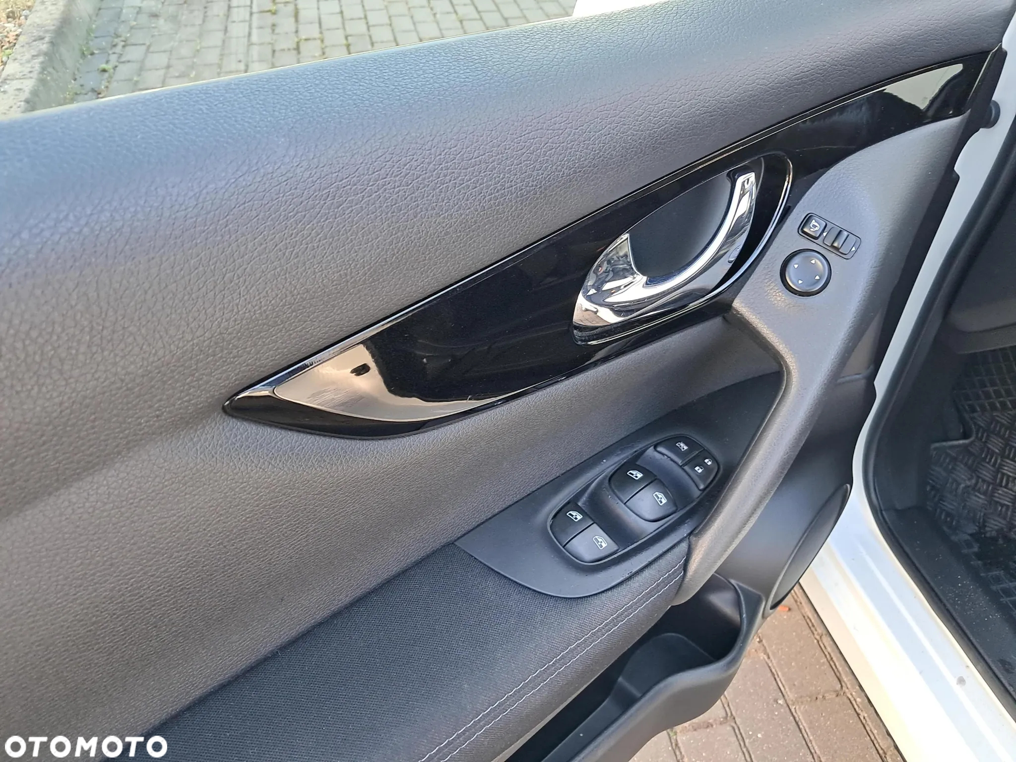 Nissan Qashqai 1.2 DIG-T Acenta Xtronic EU6 - 10