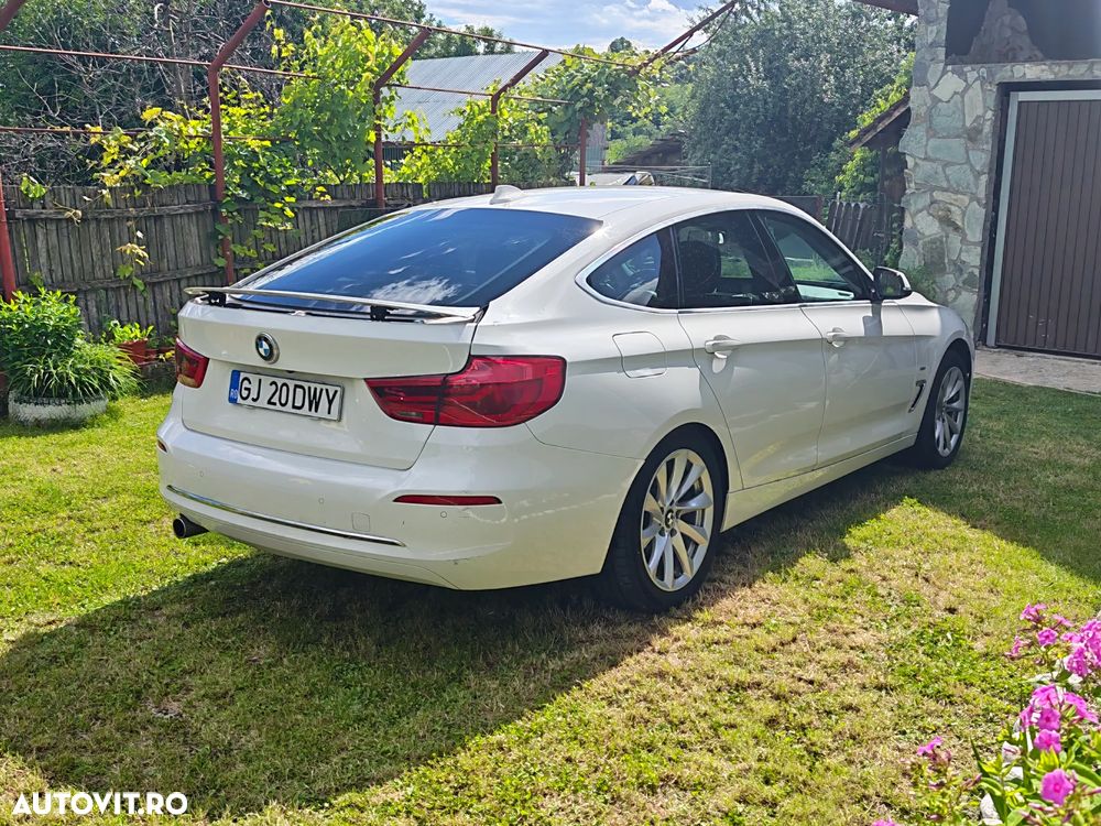 BMW Seria 3 318d Aut. Luxury Line - 2