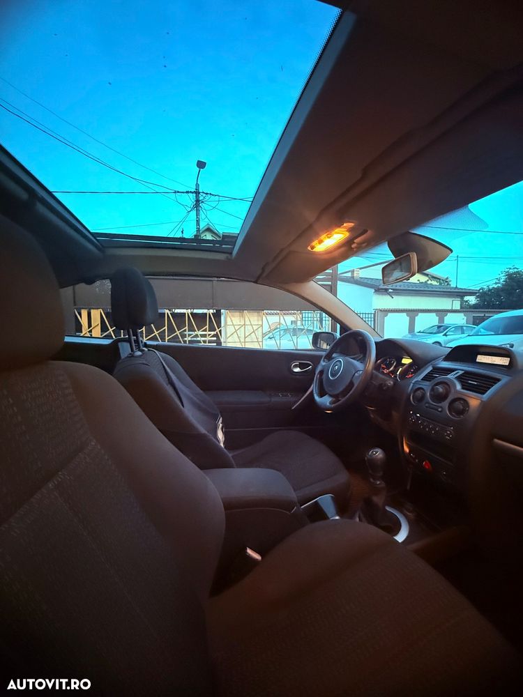 Renault Megane II 1.9 dCI Dynamique - 6