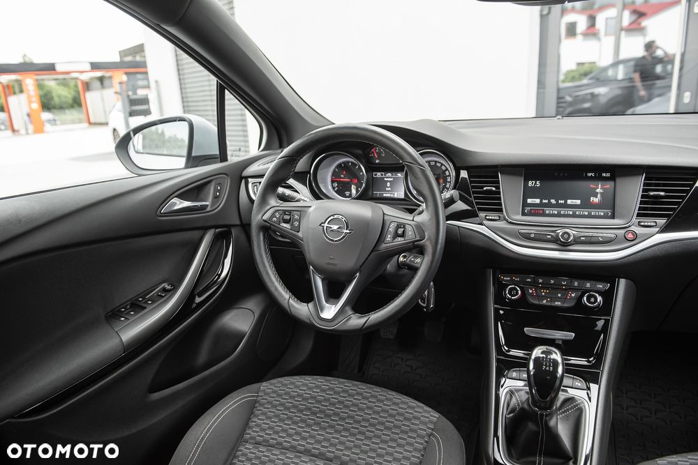Opel Astra - 26
