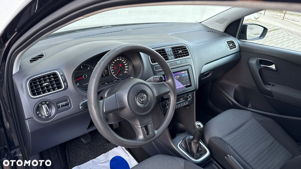 Volkswagen Polo - 25