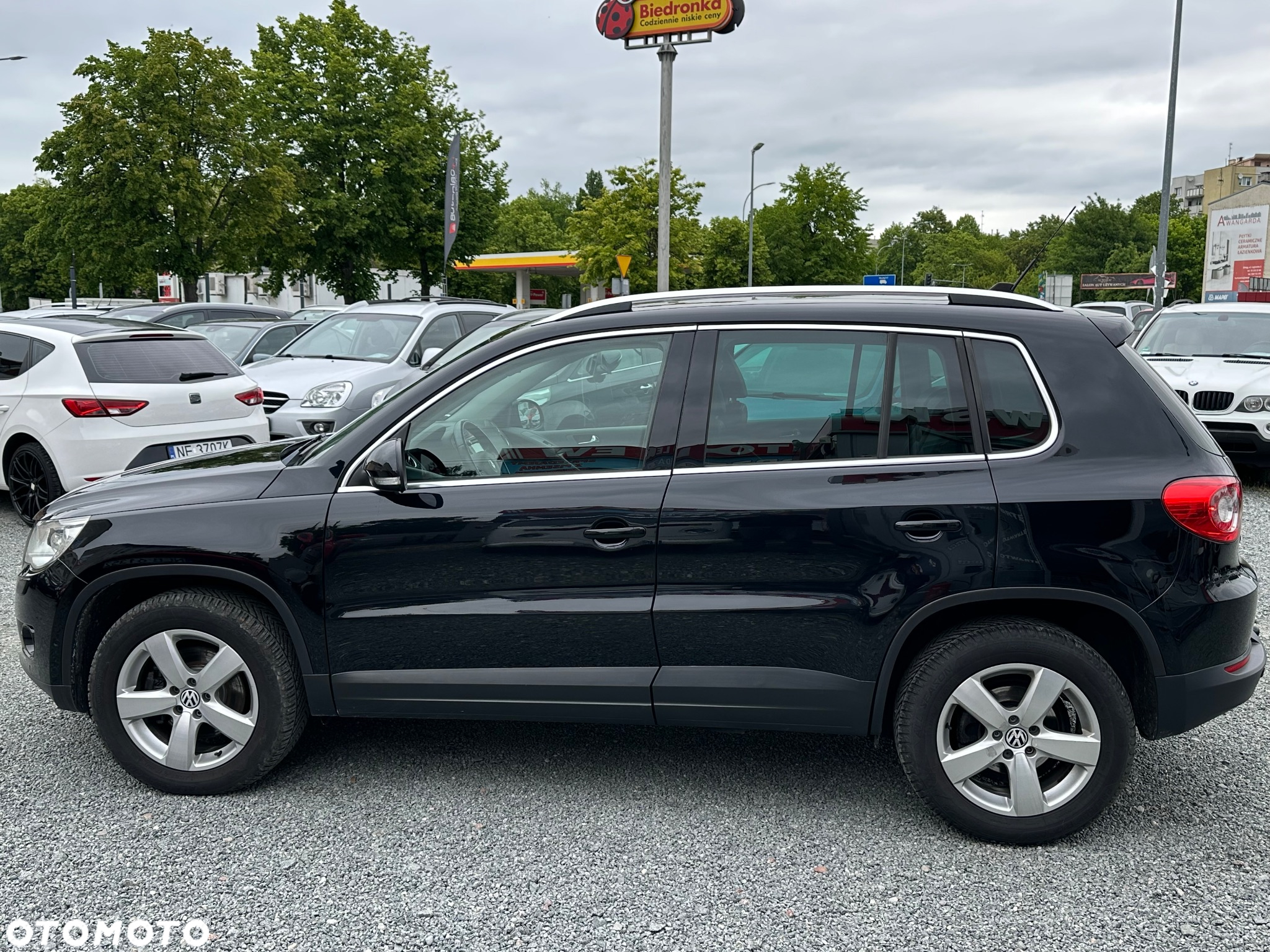 Volkswagen Tiguan - 12