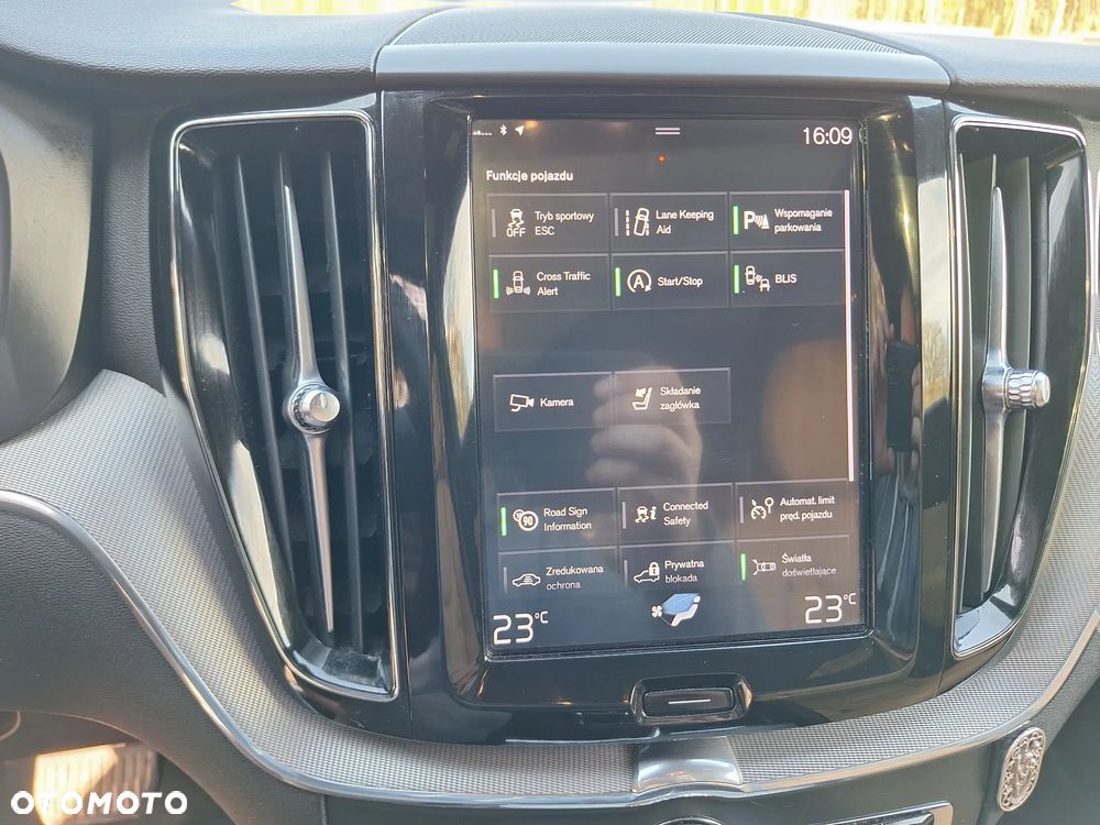 Volvo XC 60 D4 AWD Geartronic Inscription - 21