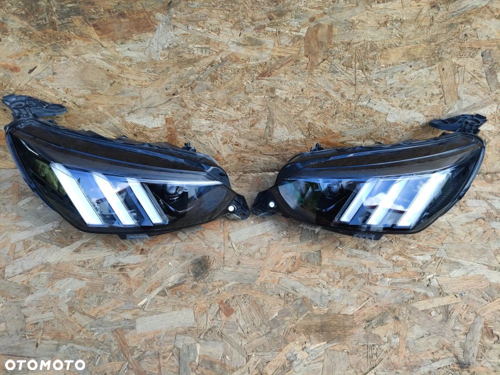 LAMPY PRZÓD FULL LED KOMPLETNE PEUGEOT 208 II GT